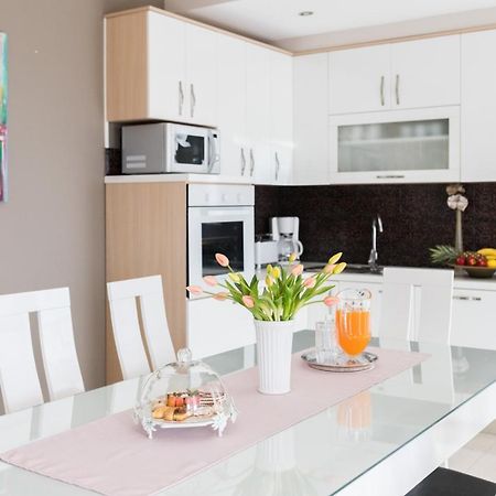 Turta Apartment ซาดาร์ ภายนอก รูปภาพ