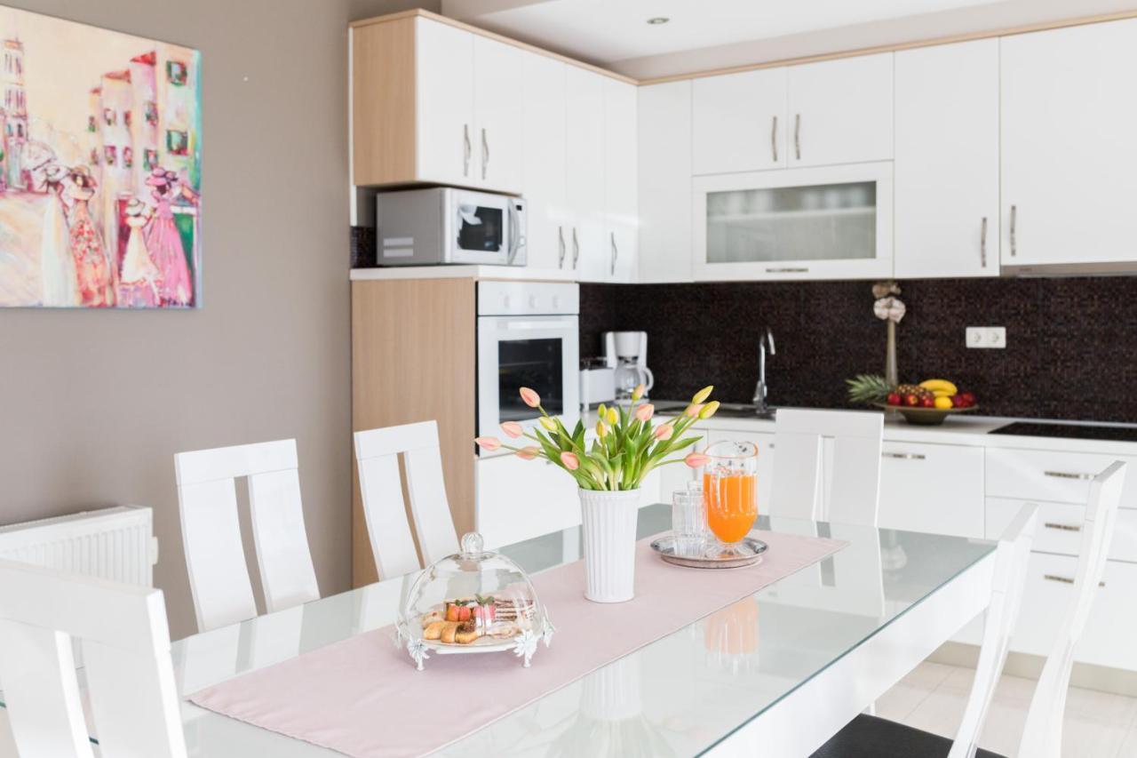 Turta Apartment ซาดาร์ ภายนอก รูปภาพ