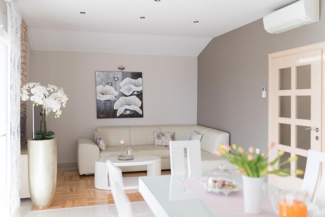 Turta Apartment ซาดาร์ ภายนอก รูปภาพ